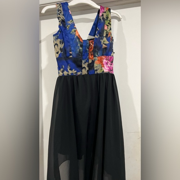 Beautiful, colorful evening dress! - Picture 10 of 10